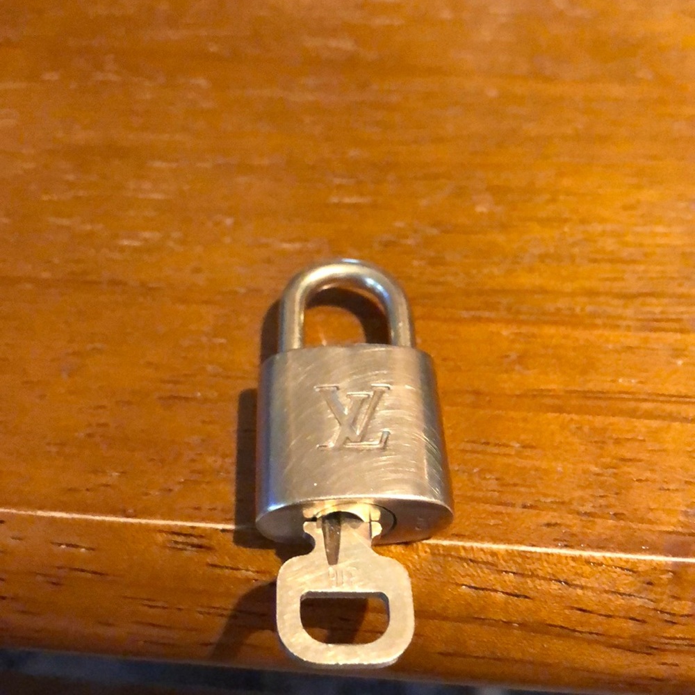 Louis Vuitton Lock and Key #316
